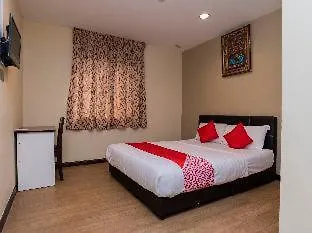 Oyo 44026 98 Hotel Johor Bahru 2*,